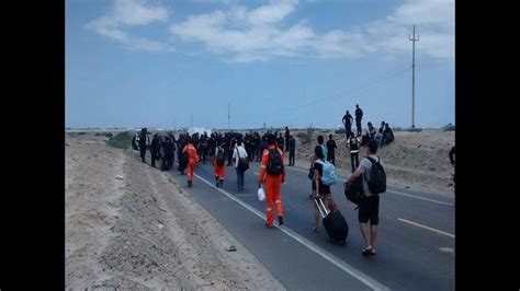 Piura Polic As Y Manifestantes Se Enfrentan Durante Paro En Talara