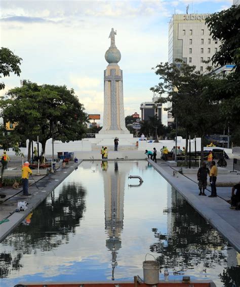 Plaza Salvador Del Mundo Tendrá Flamante Fuente Como Parte De Su Renovación Diario El Salvador