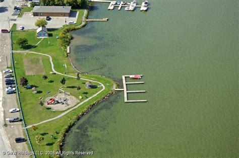 Rice Lake Drive North Public Park In Bewdley Ontario Canada