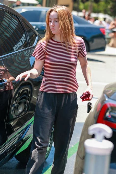 Pin By Aaron Manning On Beauties In 2025 Kaitlyn Dever Kaitlyn Alyssa Milano Hot