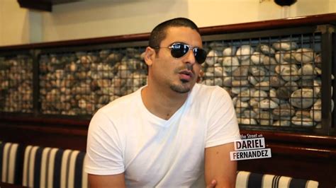 ON THE STREET WITH DARIEL FERNANDEZ CANTANTE Y COMPOSITOR ELAIN YouTube