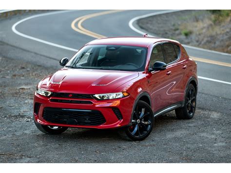 2024 Dodge Hornet Plug-In Hybrid Pictures: | U.S. News