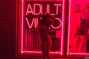 Gorgeous Brunette Shows Her Hot Curves As S XXX Dessert Picture