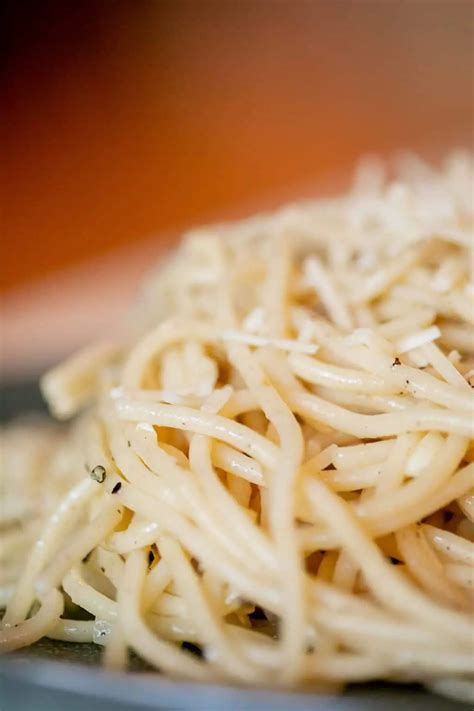 Easy Parmesan Buttered Noodles Recipe | BeginnerFood