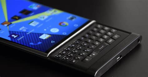 Blackberry Will Release 2 Mid Range Android Phones In 2016 Digital Trends