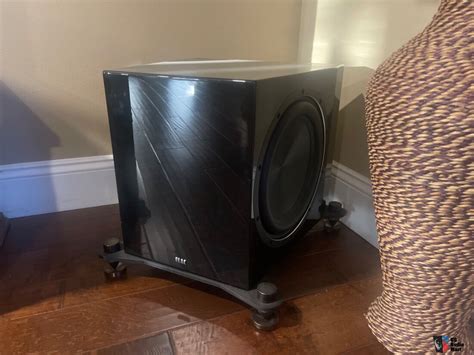 Elac Adante Tower And Center Speakers With Subwoofer In Gloss Black Af