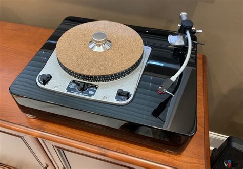 Garrard Stunningly Restored With Das Acoustics Plinth Photo