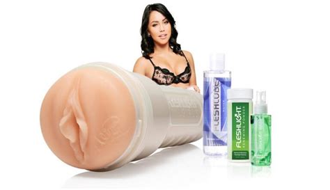 Alina Lopez Fleshlight Review And Test Kinkycow Sex Toy Guide