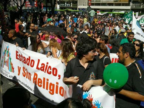 Celebran la exclusión de la Iglesia del debate sobre el matrimonio gay Valores Religiosos