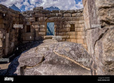 Templo del sol machu picchu fotografías e imágenes de alta resolución