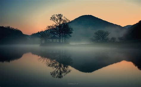 Photographer Captures Stunning South Korean Landscapes Reflected in ...