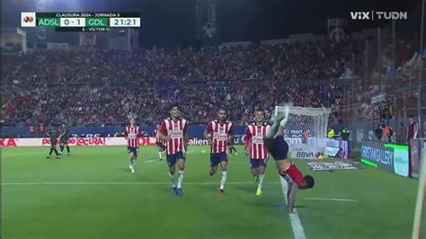 Gol de Chivas Pocho Guzmán marca el 0 1 a San Luis TUDN Liga MX