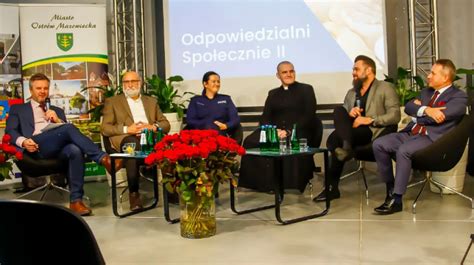 Odpowiedzialni Spo Ecznie Wyk Ady Panel Dyskusyjny I Wystawa Prac