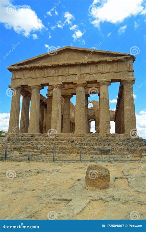 Templo De Concordia Valle De Los Templos Agrigento Sicilia Imagen De