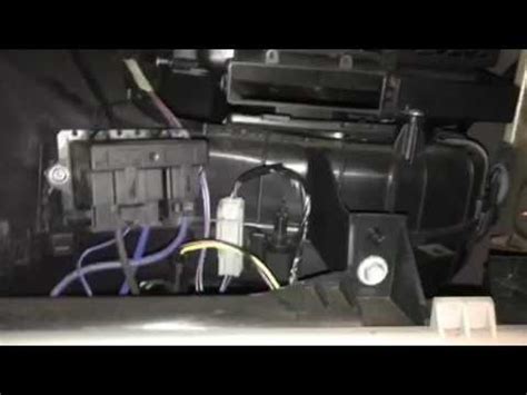 Jeep Liberty How To Replacement Cabin Air Filter Youtube