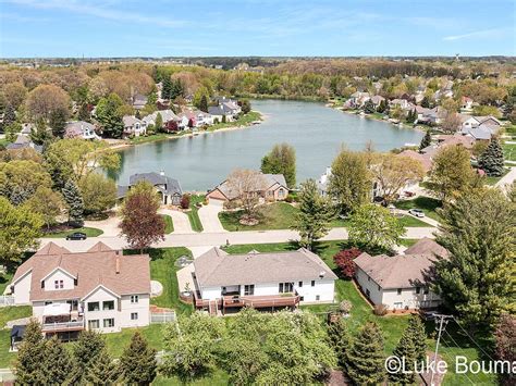 4514 Hidden Ridge Dr Hudsonville Mi 49426 Zillow