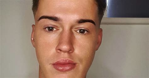 Gay Irish Traveller Hounded Out Of Job And Social Media By TikTok Trolls Berkshire Live