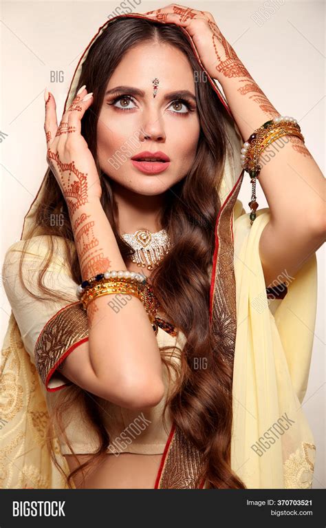 Traditional Hindu Beautiful Indian Woman Image Beautiful Woman In White Dress Sitting Beside