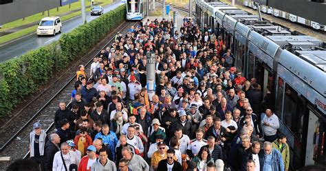 Em News Vom Juni Bahntransport Sorgt F R Unmut Bei Englischen Fans