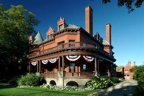 Heritage Hill Historic District | Attractions in Grand Rapids, MI