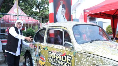 Foto Khofifah Lepas Parade Sumpah Pemuda Di Bumi Bung Karno Si