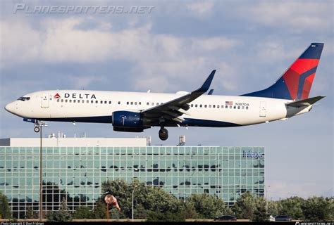 N387DA Delta Air Lines Boeing 737 832 WL Photo By Shon Fridman ID