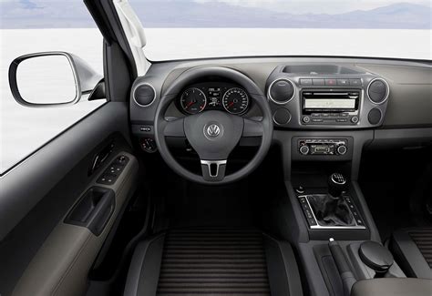 Volkswagen Amarok Interior - Car Body Design