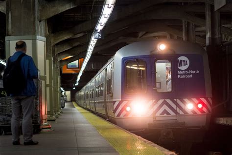 N.Y. to Build New Metro-North Train Station in the Bronx - Bloomberg