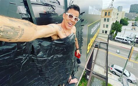 Jackass Star Steve O Rescued From Sky High Billboard Following Dangerous Stunt