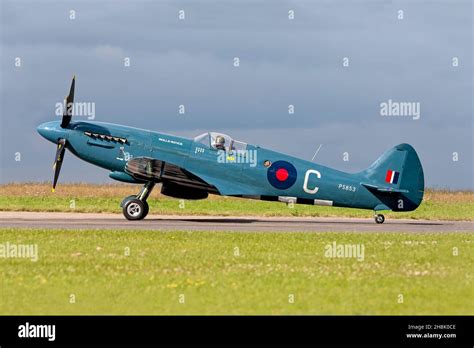 Ex Royal Air Force Photo Reconnaissance Supermarine Spitfire Mk Xix