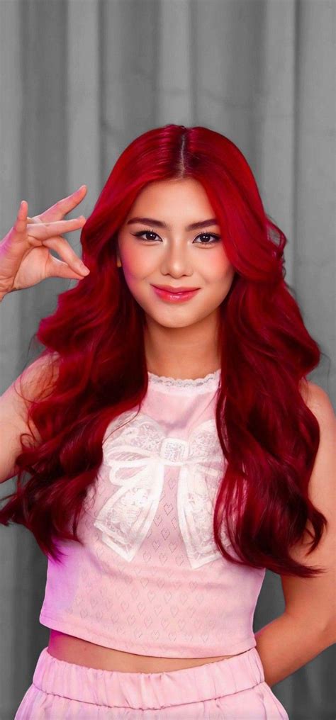 Pin By On Girlies Pretty Brunette Tiktok Style Fake Photo Short Hair