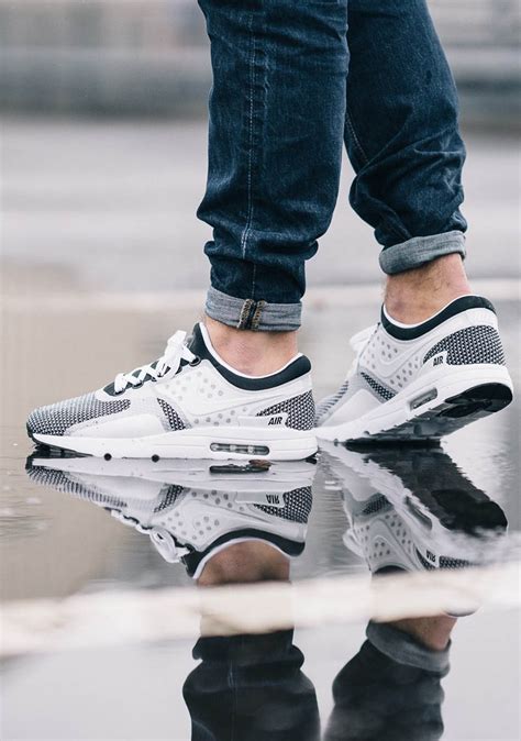 NIKE Air Max Zero Essential | SOLETOPIA