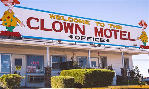 The Clown Motel Kaitlin Godbey Via Travel Nevada Amerika Only