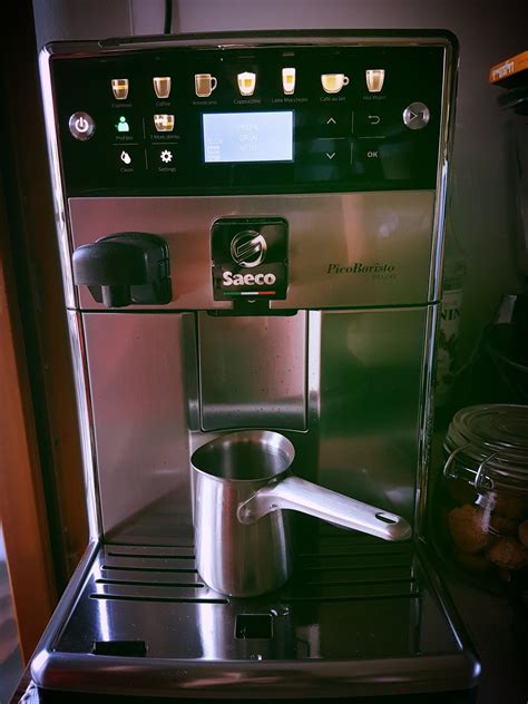 Test der Saeco PicoBaristo Deluxe Kaffeevollautomat SM5573/10