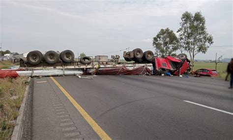 Choque De 3 Tráileres Colapsa La México Querétaro