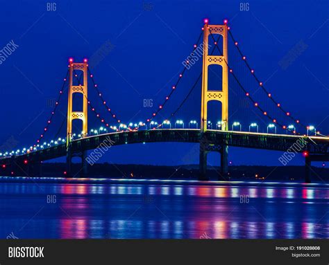 Mackinaw Bridge Night Image & Photo (Free Trial) | Bigstock