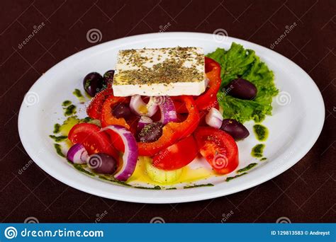 Salada Grega Feta Imagem De Stock Imagem De Feito