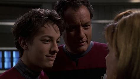 10 Most Inappropriate Star Trek Voyager Moments Page 3