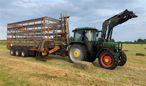 John Deere 2450 Fiche Technique Info France