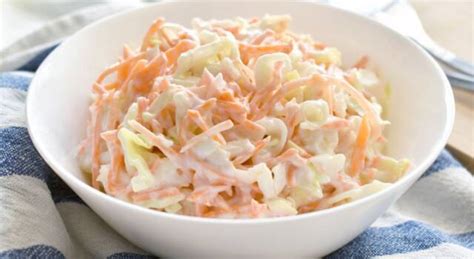 Coleslaw L Insalta Di Cavolo Cappuccio Tipica Della Cucina Irlandese