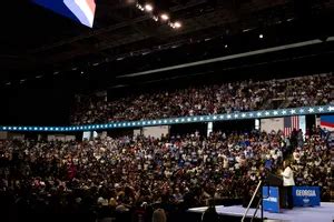 Trump Claims Harriss Rallies Are Smaller We Counted The New York Times