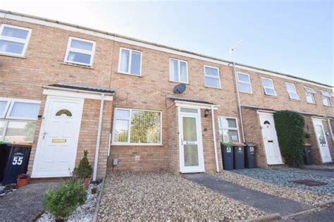 2 Bedroom Terraced House For Sale In Crediton Close Bedford MK40