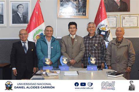 PROFESIONALES DE LA ESCUELA DE INGENIERÍA METALÚRGICA FUERON