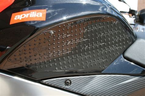 WSC Neuss Onlineshop Stomp Grip für Aprilia RSV4 Tuono V4R RS 660