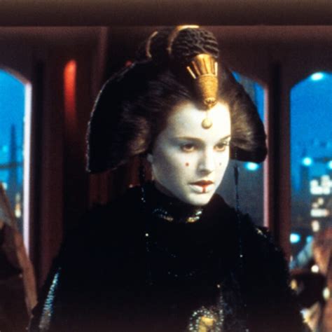 Natalie Portman Says She's "Open" to Returning to Star Wars, but "No ...