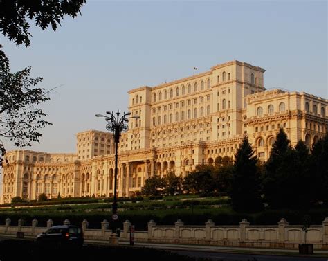 World's heaviest building is in Bucharest