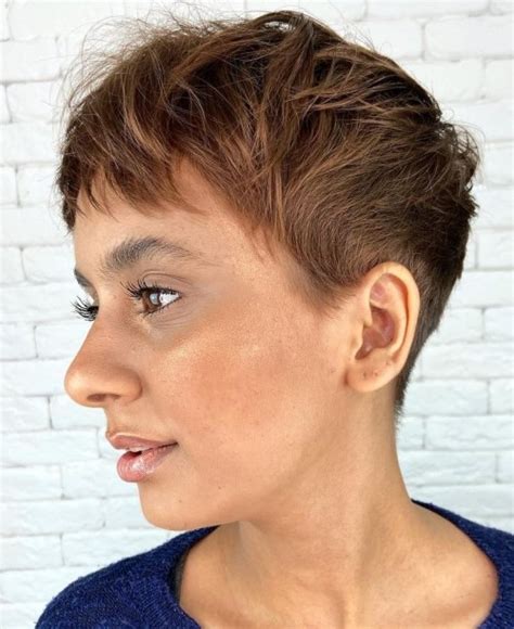 28 Layered Pixie Haircut Ideas Full Of Style And Allure