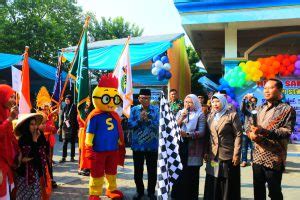 MILAD SAKRI KE 25 BERLANGSUNG MERIAH ADA PAWAI BUDAYA SD