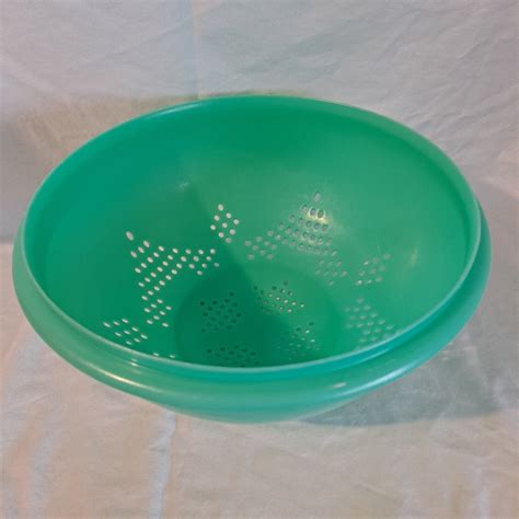 Vintage Tupperware Jadeite Green Colander Pasta Spaghetti Strainer