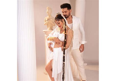 Rubina Dilaik bares her fully grown baby bump as she decks up like a ...